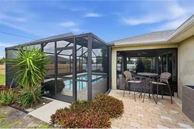 21 Tropicana Pkwy E, Cape Coral, FL 33909 - Photo 25