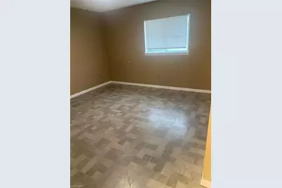 5214 25th St SW, Lehigh Acres, FL 33973 - Photo 9
