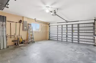 919 NE 18th Terrace, Cape Coral, FL 33909 - Photo 23