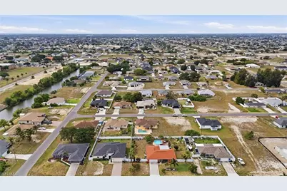 919 NE 18th Ter, Cape Coral, FL 33909 - Photo 47