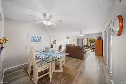 2111 Barkeley Ln #10, Fort Myers, FL 33907 - Photo 5