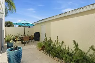 4945 Cougar Ct S, Naples, FL 34109 - Photo 31