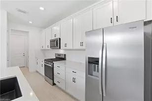 2139 Freemont Way, Naples, FL 34120 - Photo 9