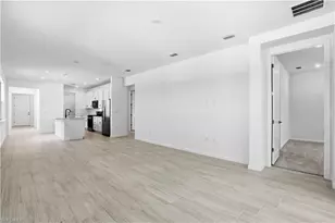 2139 Freemont Way, Naples, FL 34120 - Photo 5