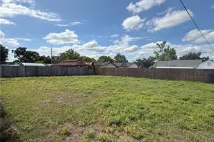 3615 Willow Wisp Dr S, Lakeland, FL 33810 - Photo 11