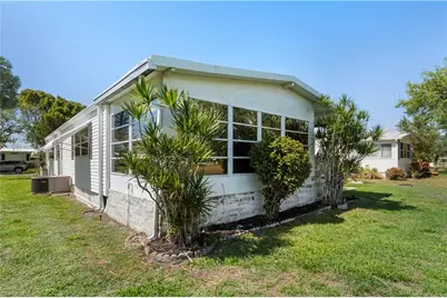 58 Le Mans Dr, Naples, FL 34112 - Photo 5