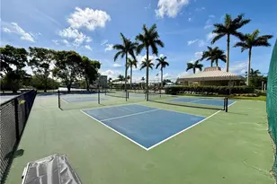 11118 Gulf Shore Dr, Naples, FL 34108 - Photo 3