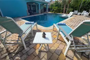 1385 Wisconsin Dr, Naples, FL 34103 - Photo 27