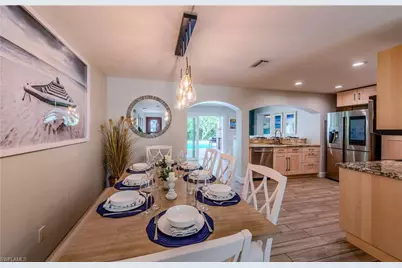 1385 Wisconsin Dr, Naples, FL 34103 - Photo 9