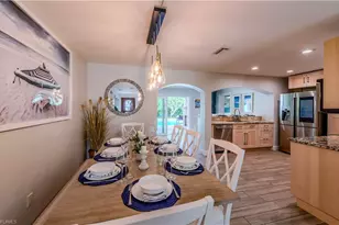1385 Wisconsin Dr, Naples, FL 34103 - Photo 9
