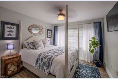 1385 Wisconsin Dr, Naples, FL 34103 - Photo 21