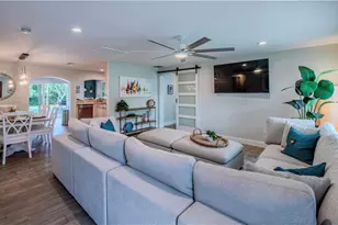 1385 Wisconsin Dr, Naples, FL 34103 - Photo 3