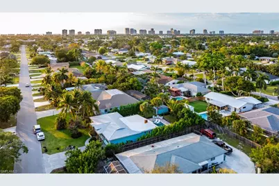 1385 Wisconsin Dr, Naples, FL 34103 - Photo 43