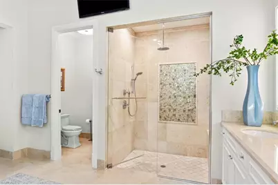 2220 Residence Cir, Naples, FL 34105 - Photo 19