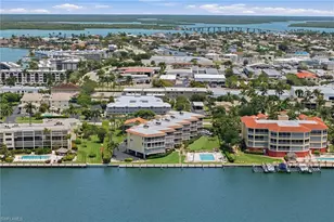 816 W Elkcam Cir, Marco Island, FL 34145 - Photo 33