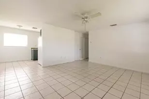 4004 12th St N, Naples, FL 34103 - Photo 7
