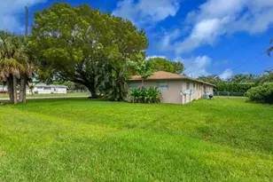 4004 12th St N, Naples, FL 34103 - Photo 3