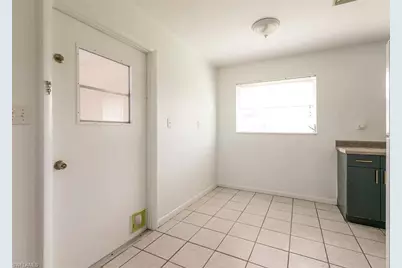 4004 12th St N, Naples, FL 34103 - Photo 11