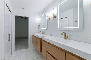 116 Fountain Cir, Naples, FL 34119 - Photo 13