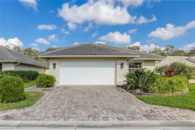 116 Fountain Cir, Naples, FL 34119 - Photo 1