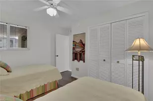 1300 Gulf Shore Blvd N, Naples, FL 34102 - Photo 15