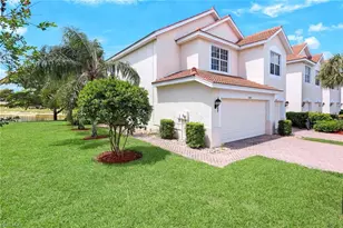 1088 Oxford Ln, Naples, FL 34105 - Photo 23
