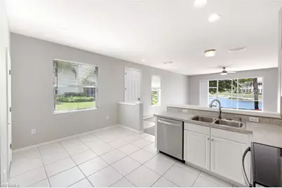 1088 Oxford Ln #48, Naples, FL 34105 - Photo 7