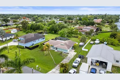 2001 Bahama Ave, Fort Myers, FL 33905 - Photo 39