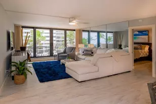4001 Gulf Shore Blvd N, Naples, FL 34103 - Photo 5