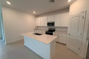 3917 Passion Vine Dr, Alva, FL 33920 - Photo 3