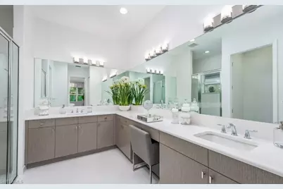 2589 Kingfisher Dr, Naples, FL 34112 - Photo 11