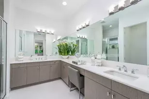 2589 Kingfisher Dr, Naples, FL 34112 - Photo 11