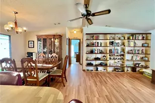 573 Cape Florida Ln, Naples, FL 34104 - Photo 3