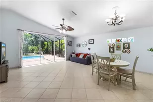 713 Crossfield Cir, Naples, FL 34104 - Photo 9