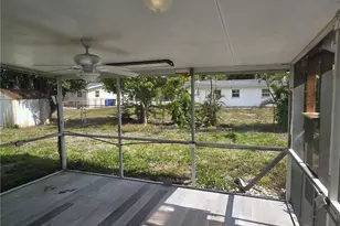 33 Broadway Cir, Fort Myers, FL 33901 - Photo 13