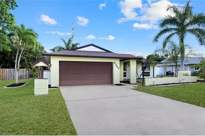 6302 Hofstra Ct W, Fort Myers, FL 33919 - Photo 3