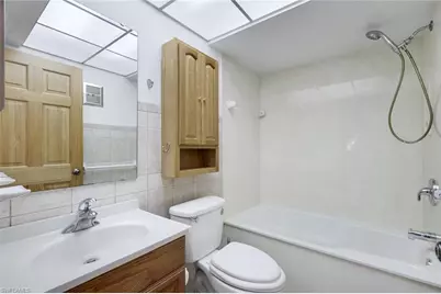 6302 Hofstra Ct W, Fort Myers, FL 33919 - Photo 23