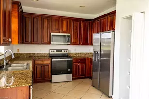 7029 Ambrosia Ln, Naples, FL 34119 - Photo 25