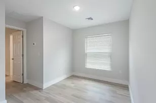 15359 Wildflower Cir, Naples, FL 34119 - Photo 7