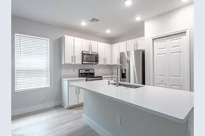15359 Wildflower Cir, Naples, FL 34119 - Photo 3