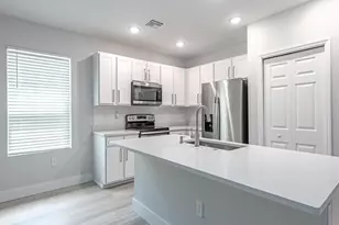 15359 Wildflower Cir, Naples, FL 34119 - Photo 3