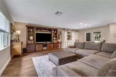 6101 Lancewood Way, Naples, FL 34116 - Photo 7