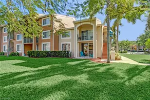 1265 Wildwood Lakes Blvd, Naples, FL 34104 - Photo 17