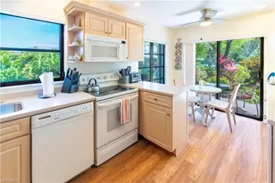 522 Beachwalk Cir, Naples, FL 34108 - Photo 13