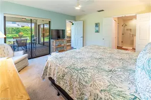 522 Beachwalk Cir, Naples, FL 34108 - Photo 23
