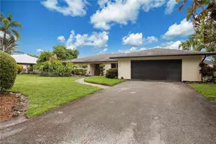216 Willoughby Dr, Naples, FL 34110 - Photo 29