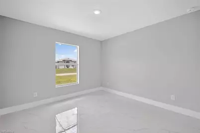818 Portland St E, Lehigh Acres, FL 33974 - Photo 17
