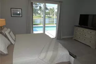 3900 Valentia Way, Naples, FL 34119 - Photo 17