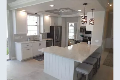3900 Valentia Way, Naples, FL 34119 - Photo 5