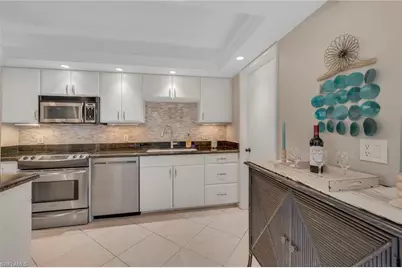 788 Park Shore Dr #D26, Naples, FL 34103 - Photo 3